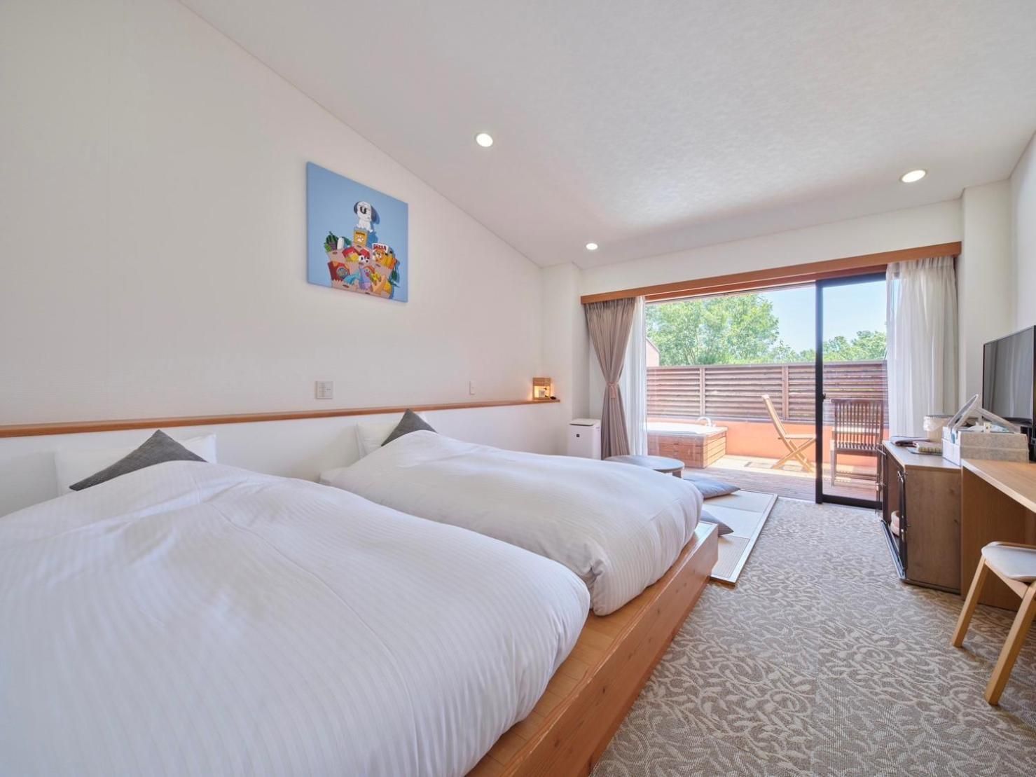 Twin Room with Private Bathroom