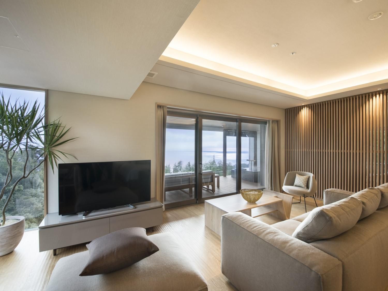 Corner Suite with Open-Air Bath and Ocean View with TEPPANYAKI Dinner