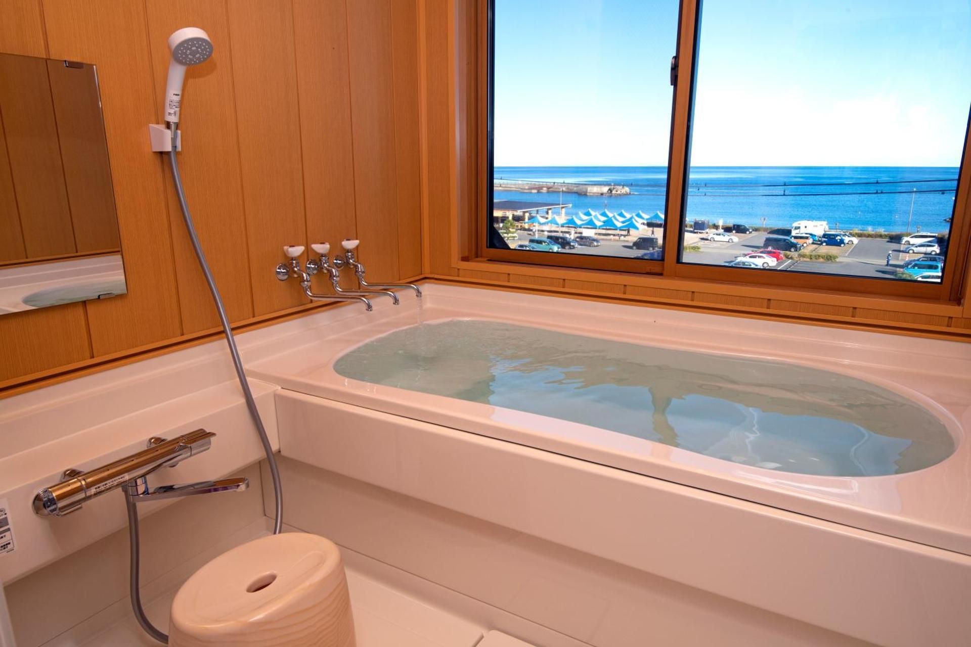 Japanese-Style Family Room with Sea View with Indoor Bath Onsen