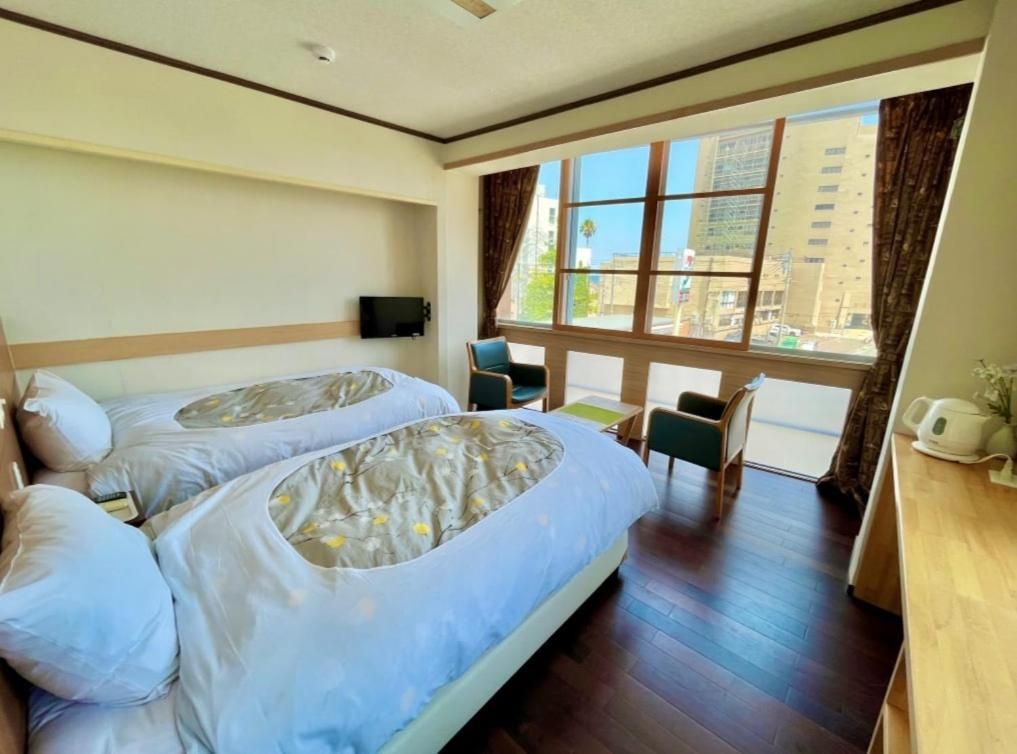 Two-Bedroom Suite