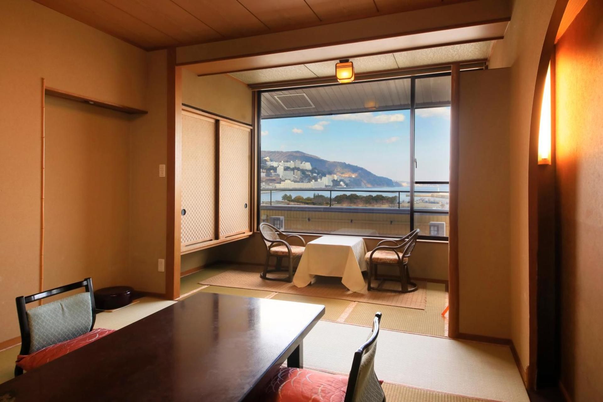 Ocean View Japanese Style Room with 10 Tatami