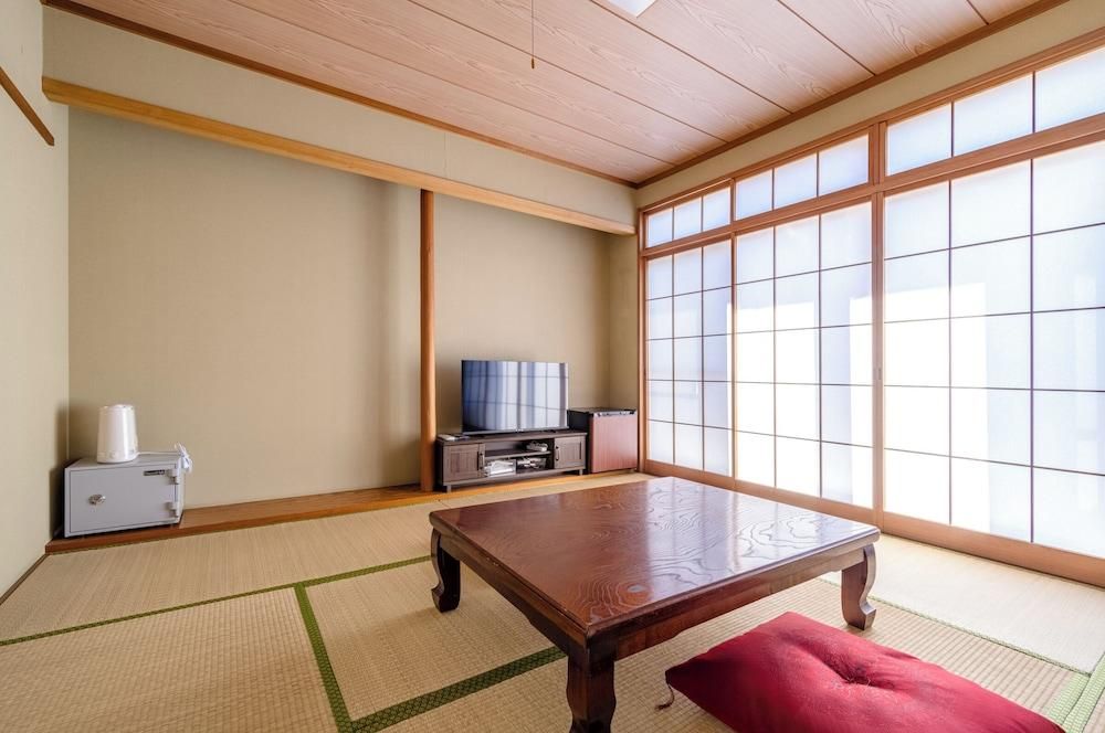 Japanese Room - 5 Guests, Non-Smoking