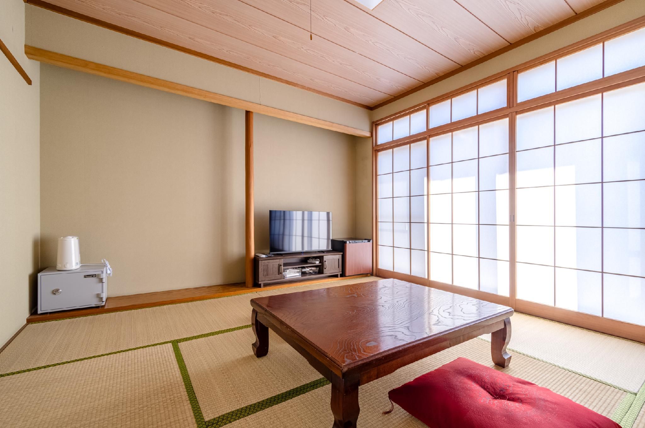 Japanese Room - 4 Guests, Non-Smoking