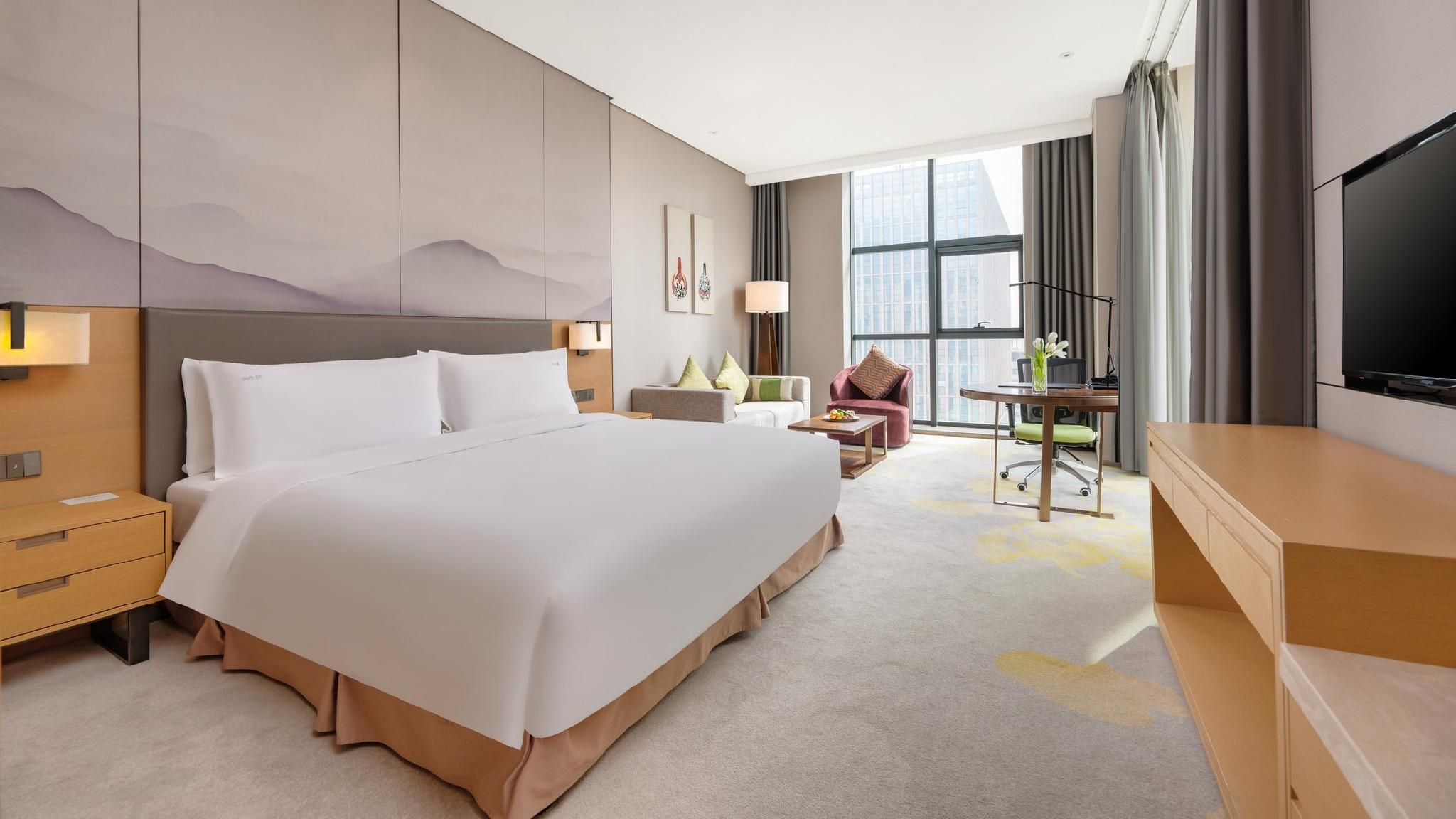 1 King Standard River View High Floor