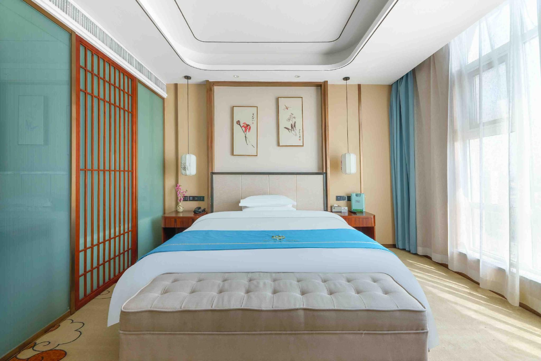 Yizhi Hotel Baoji Long County Shangde Road Longzhou Plaza Light Luxury Yuexiang Queen Room 2