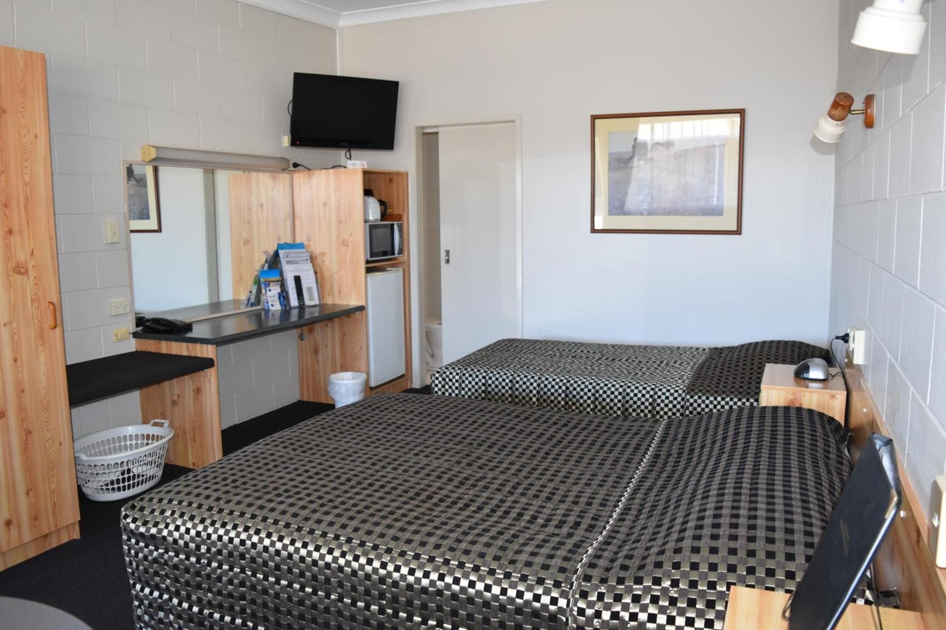 Classic Quadruple Room