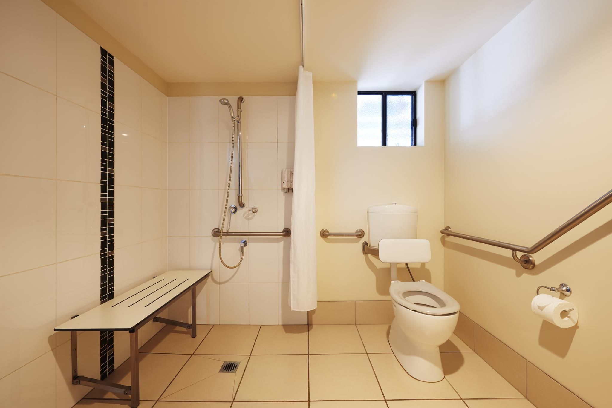 Discovery Parks - Blackwater Disabled Access Room 2