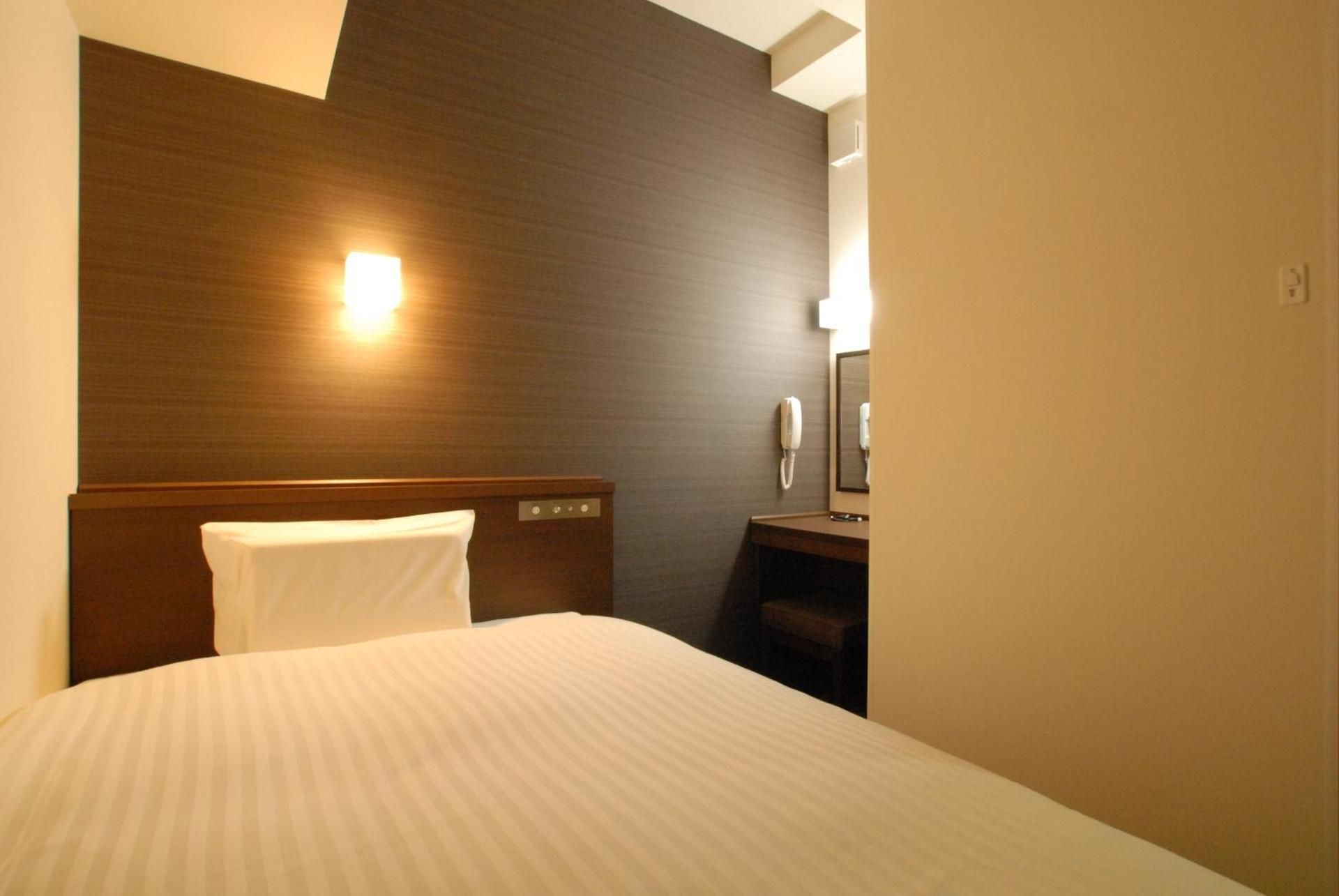 Small Double Room - Non-Smoking