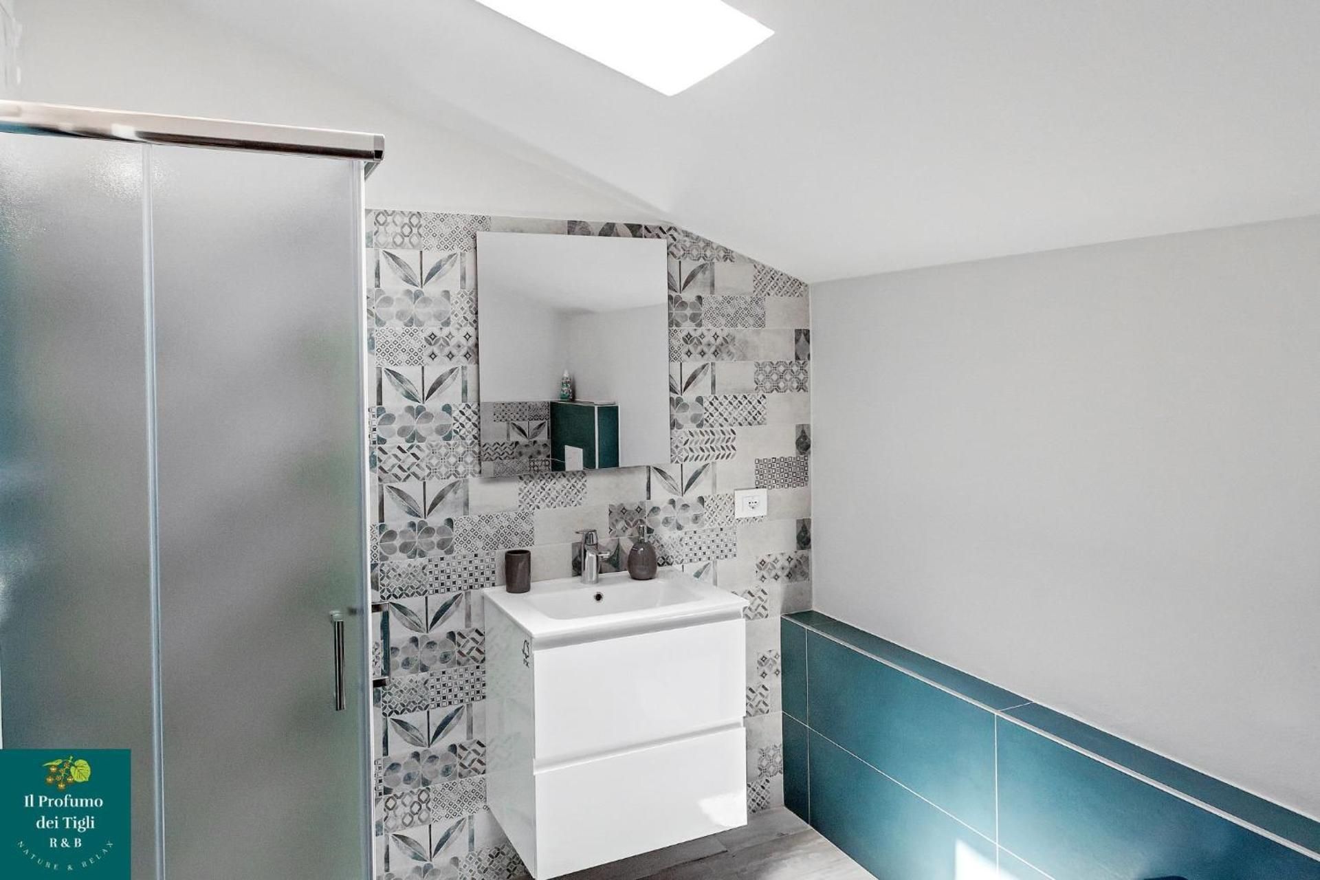 Single Room With Private Bathroom