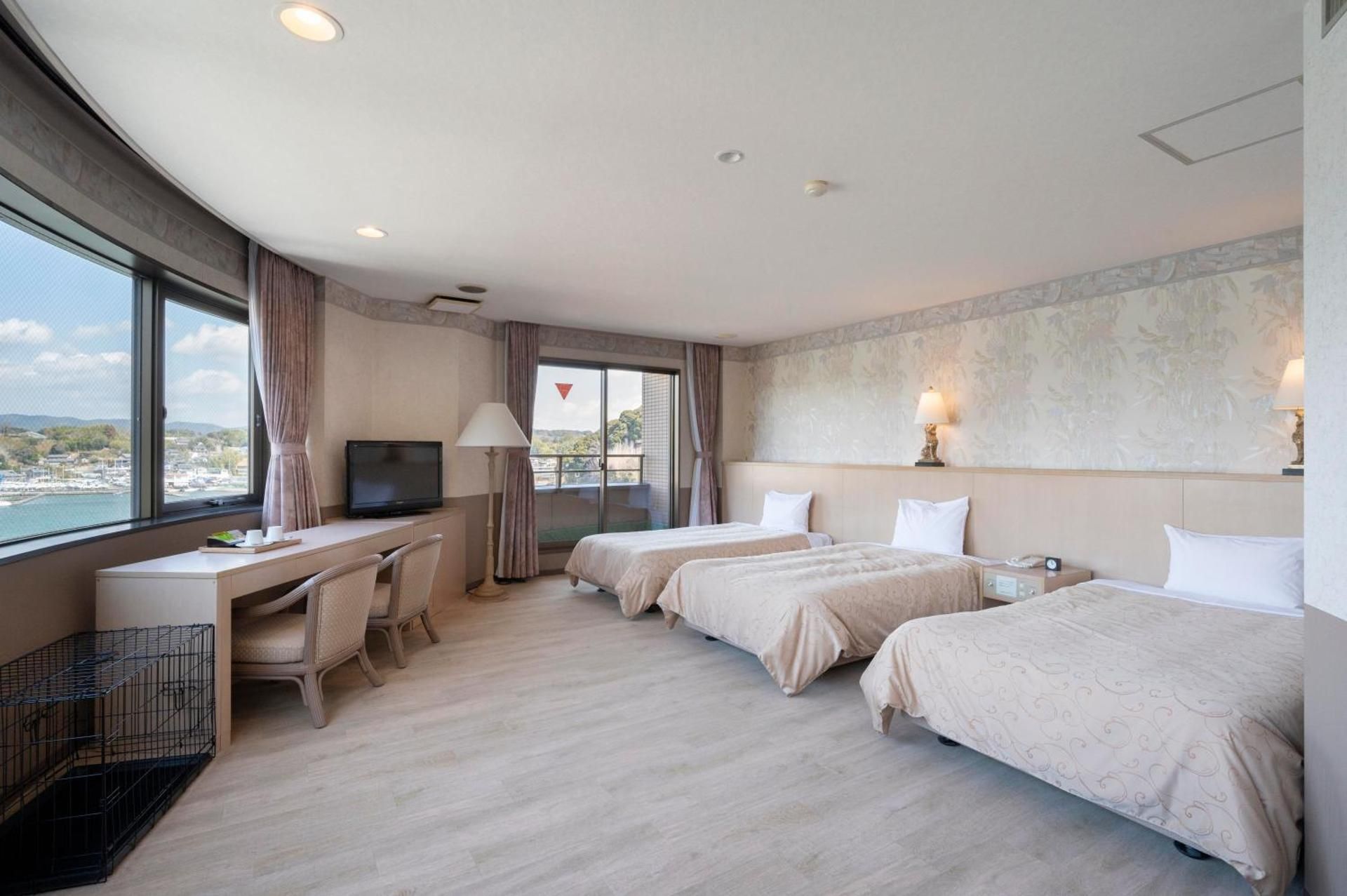 Panorama Corner Triple Room(Nonsmoking)