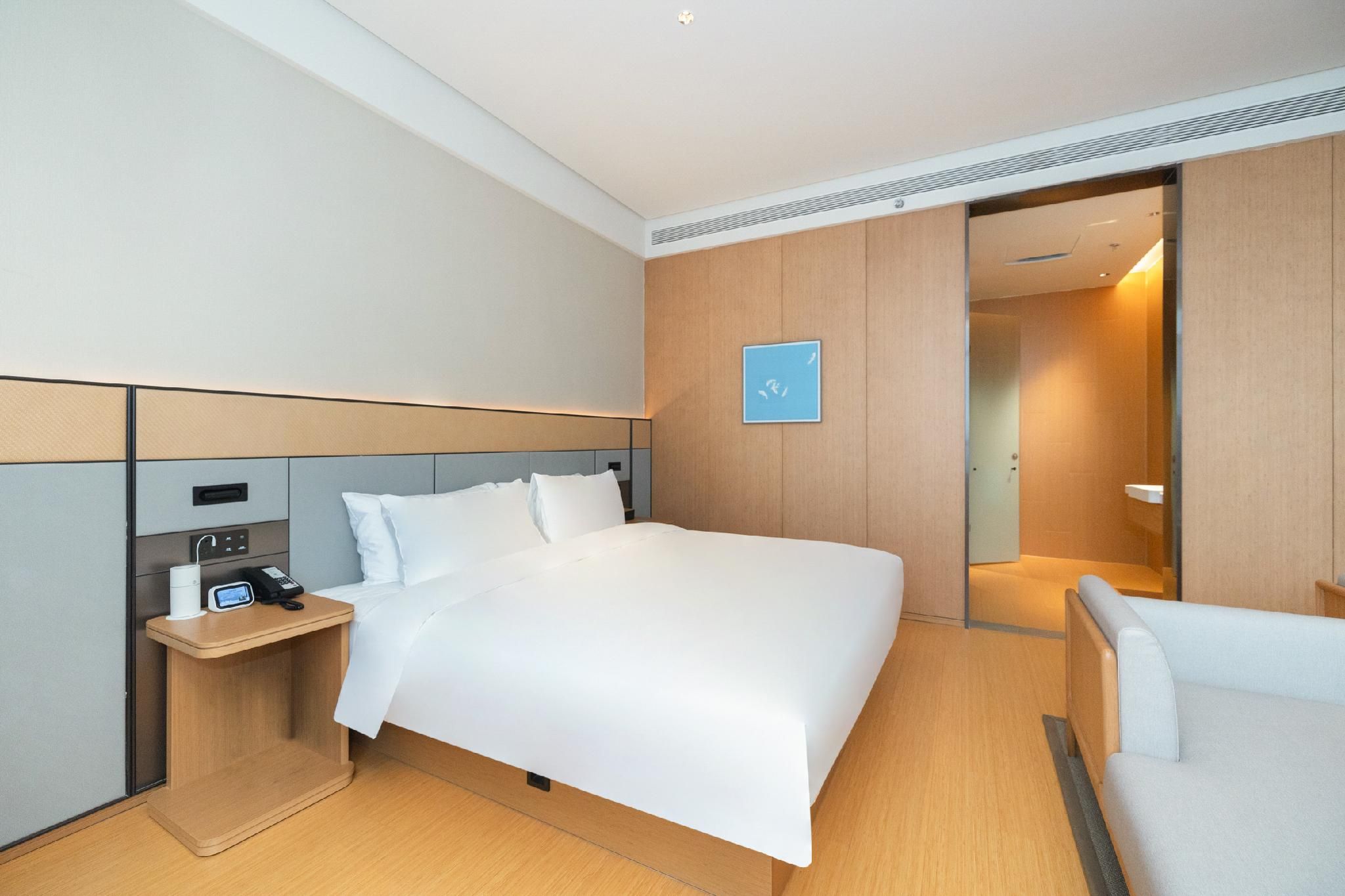 Huazhu - Business Bed Room