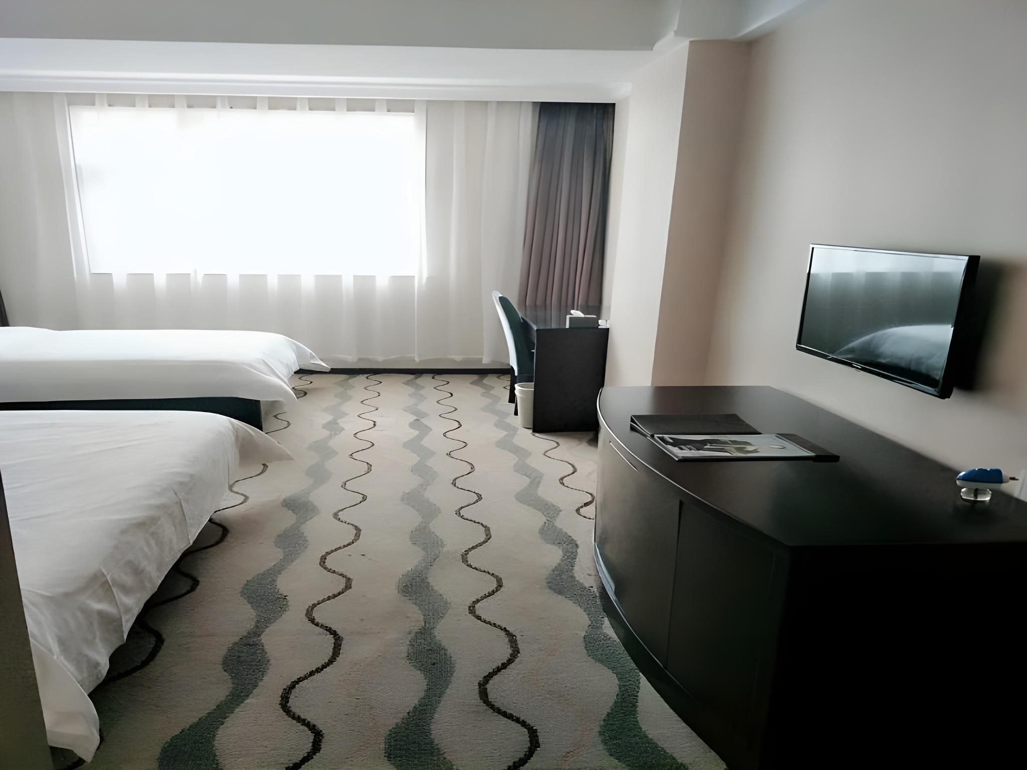 2 Bed Twin Superior Room