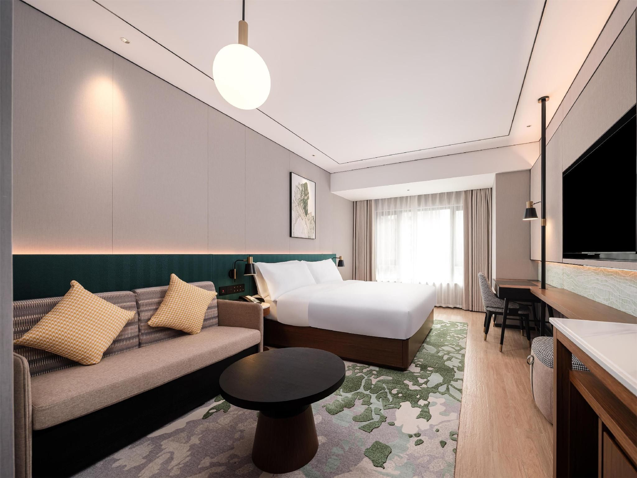 King Accessible Room