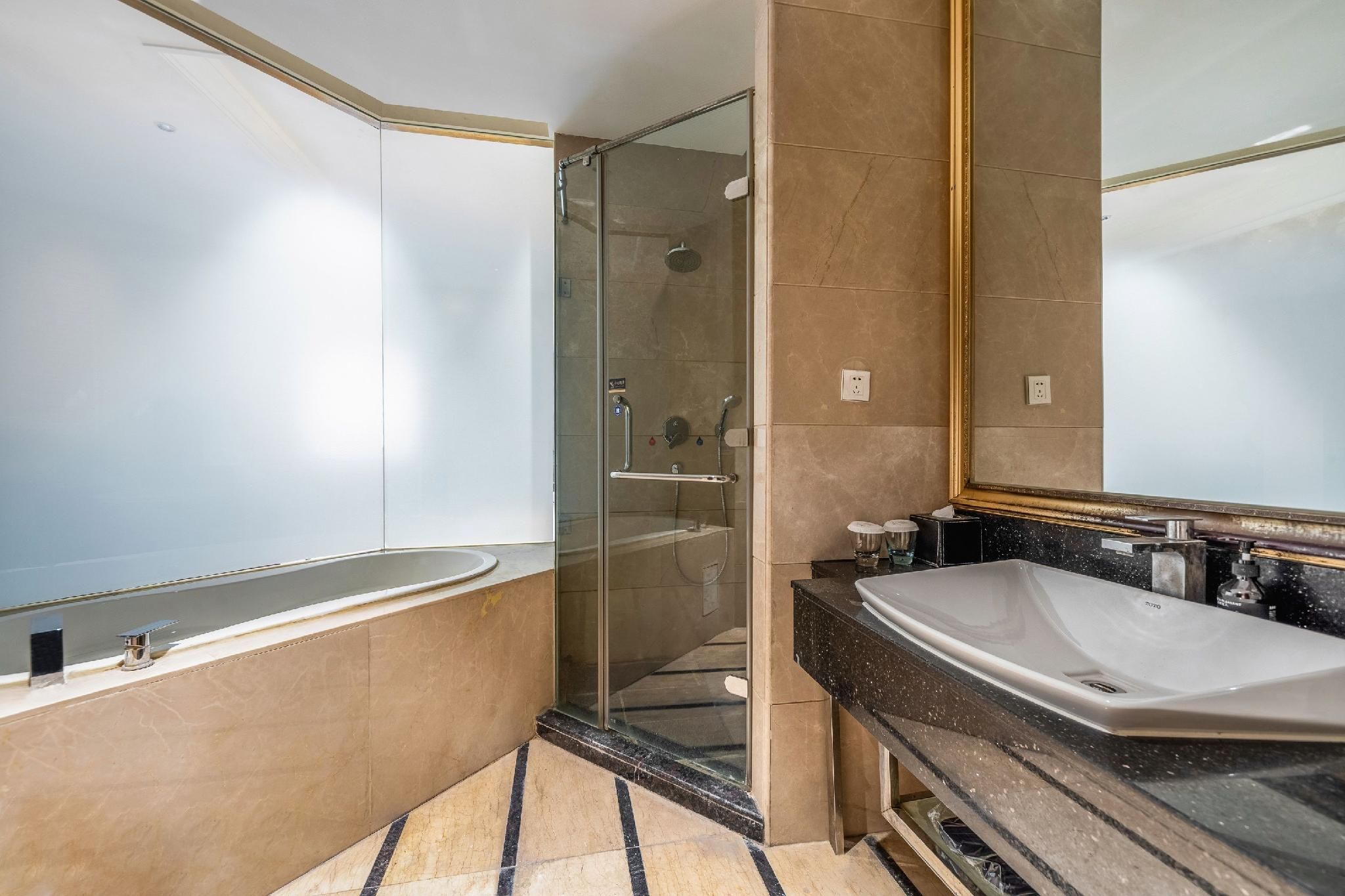 Rezen - Superior 1 Bed Room