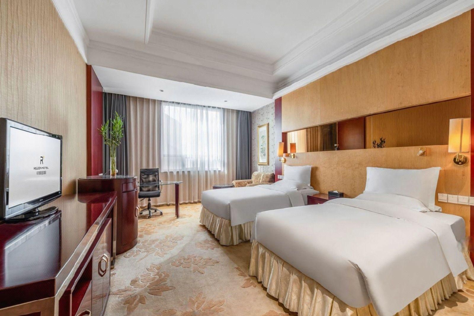Twin Superior Room