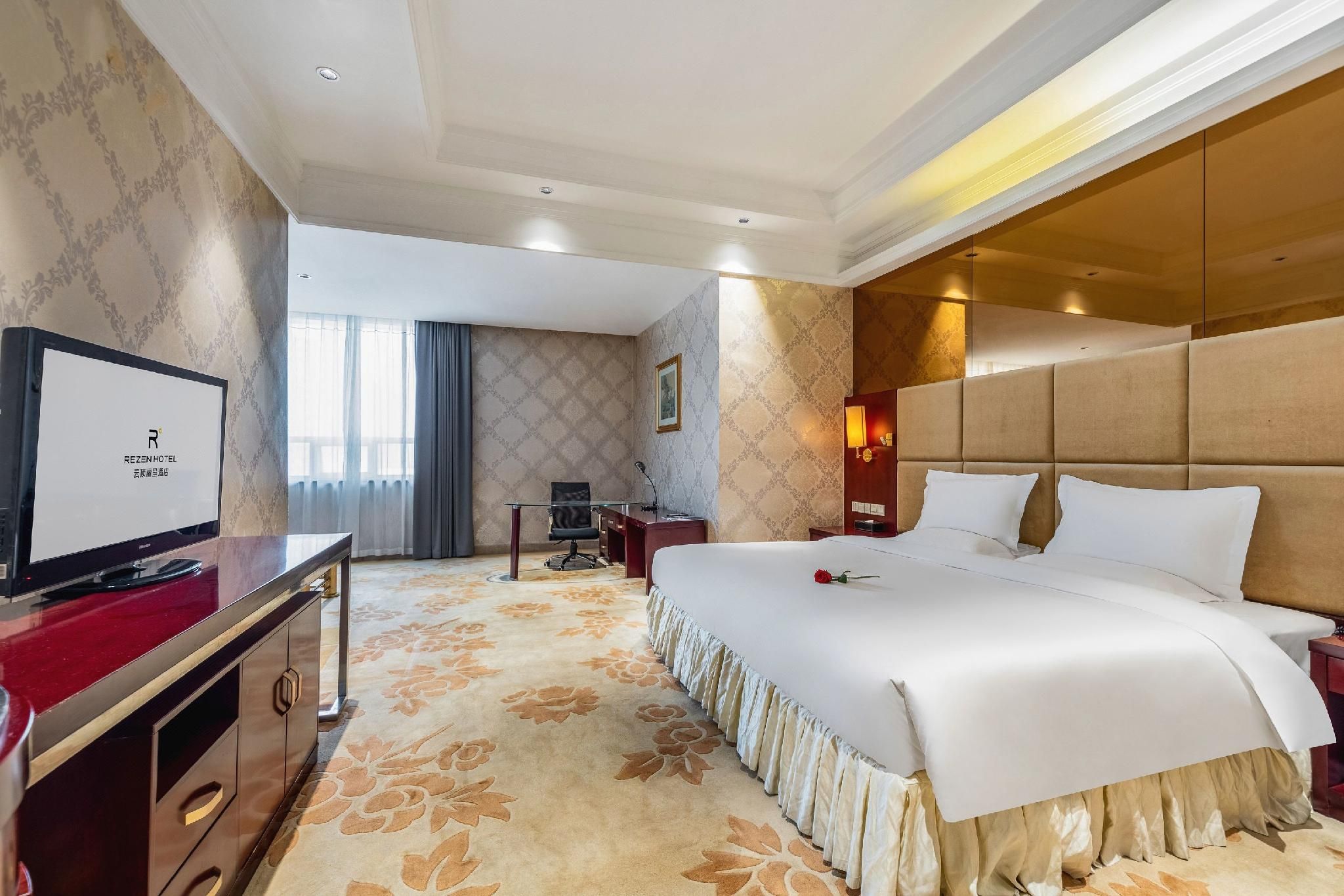 Rezen - Superior 1 Bed Room
