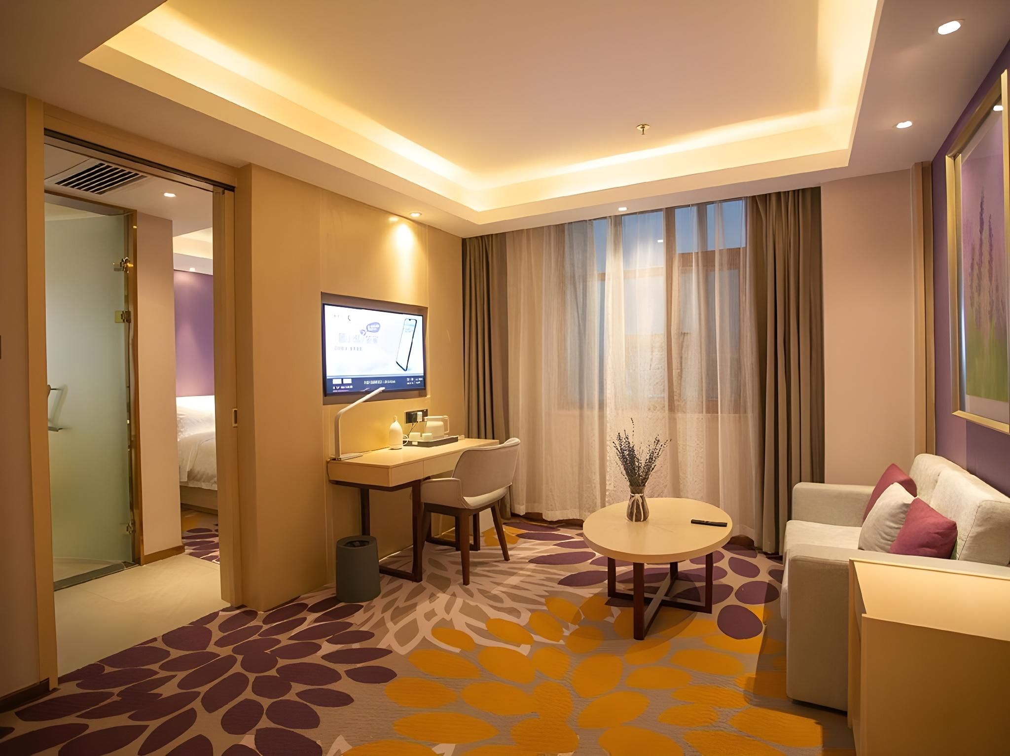 Deluxe Suite