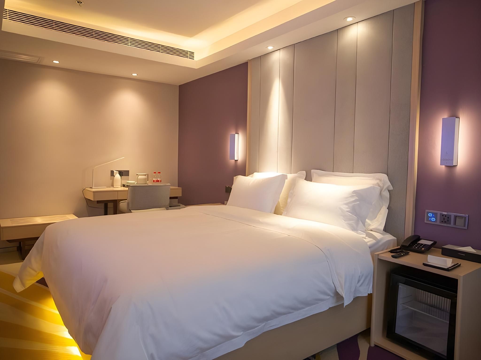 WH - 1 Bed Room with View