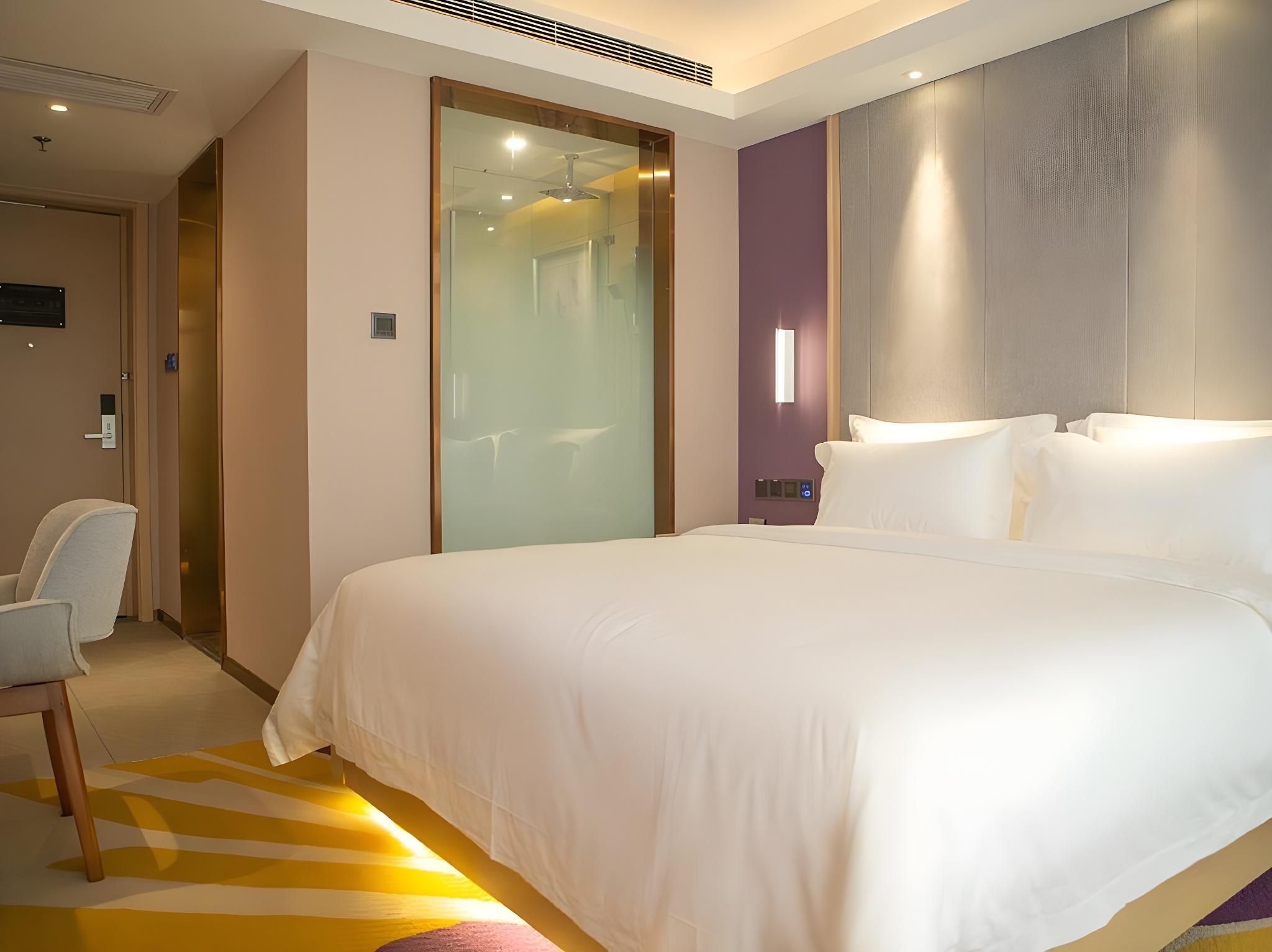 WH - Deluxe Bed Room