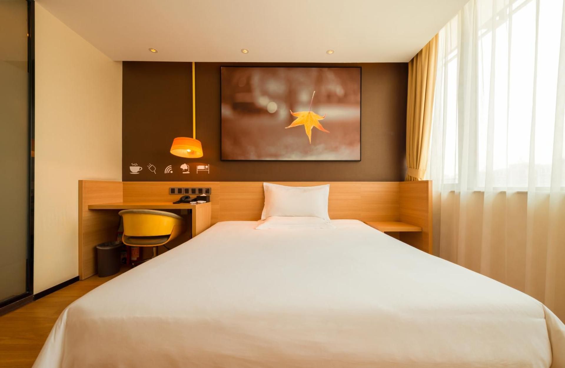 IU Compact U S Bed Room