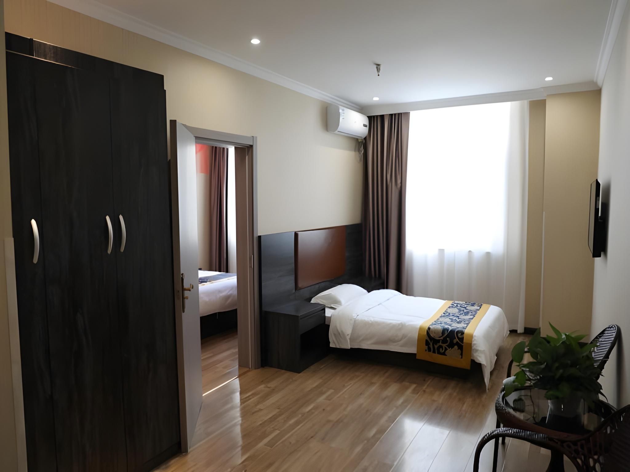 Superior Suite