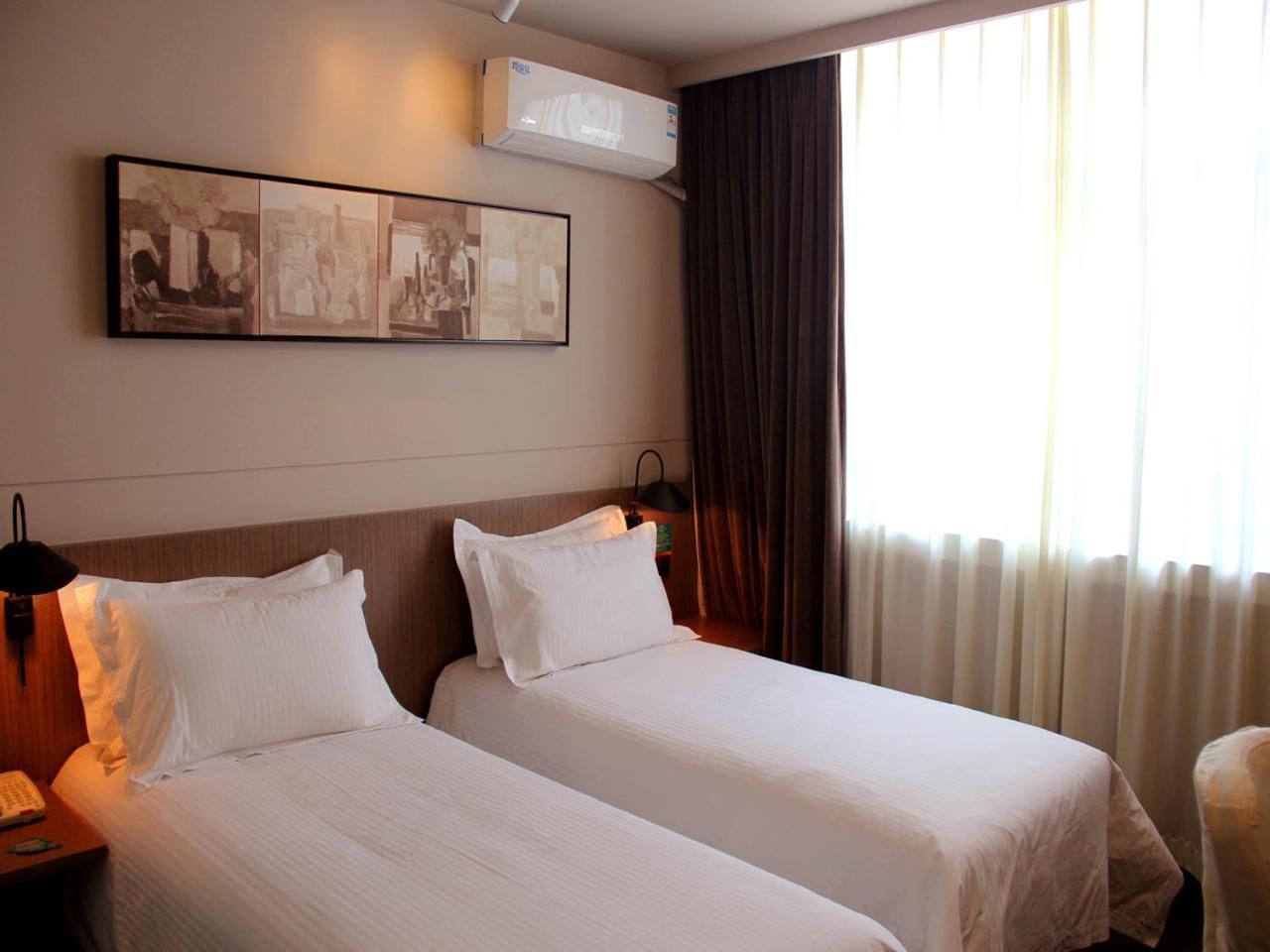 Twin Room A