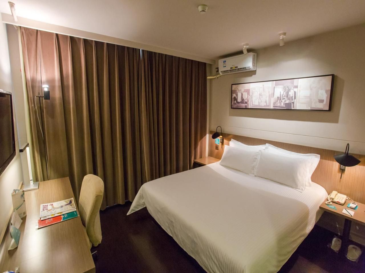 Business Double Room A