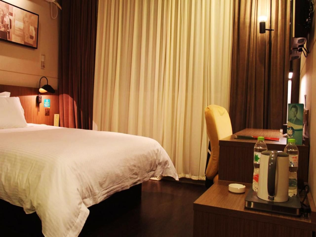 Business Double Room A