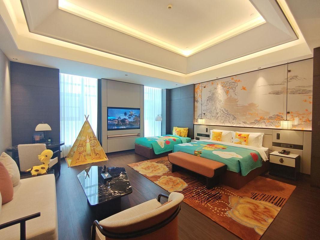 Manlan Family Room