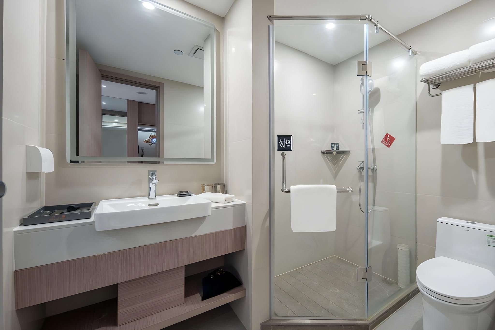 Standard Twin Room A