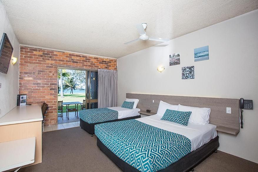Sarina Beach Motel