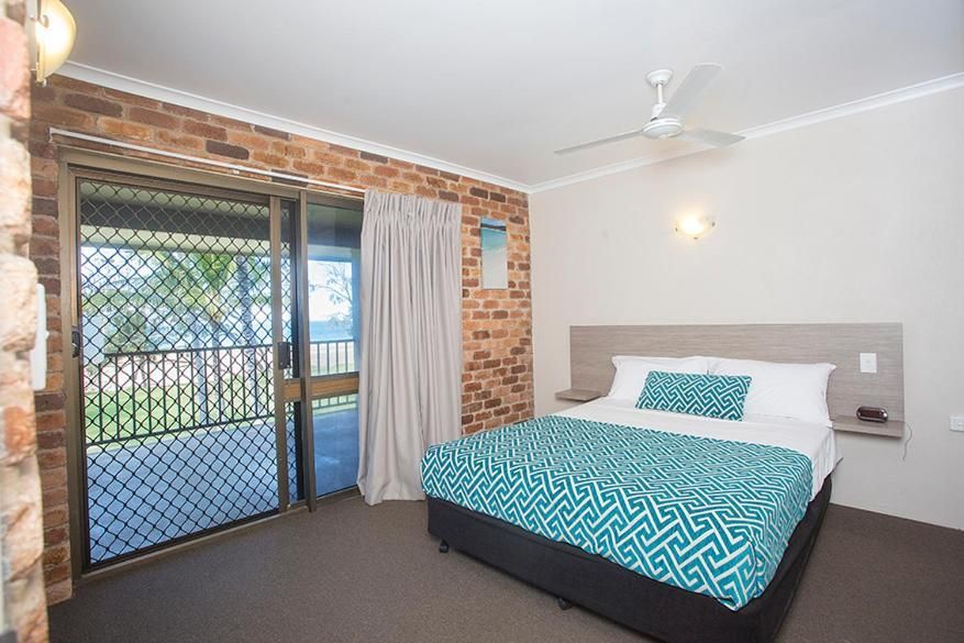 Sarina Beach Motel