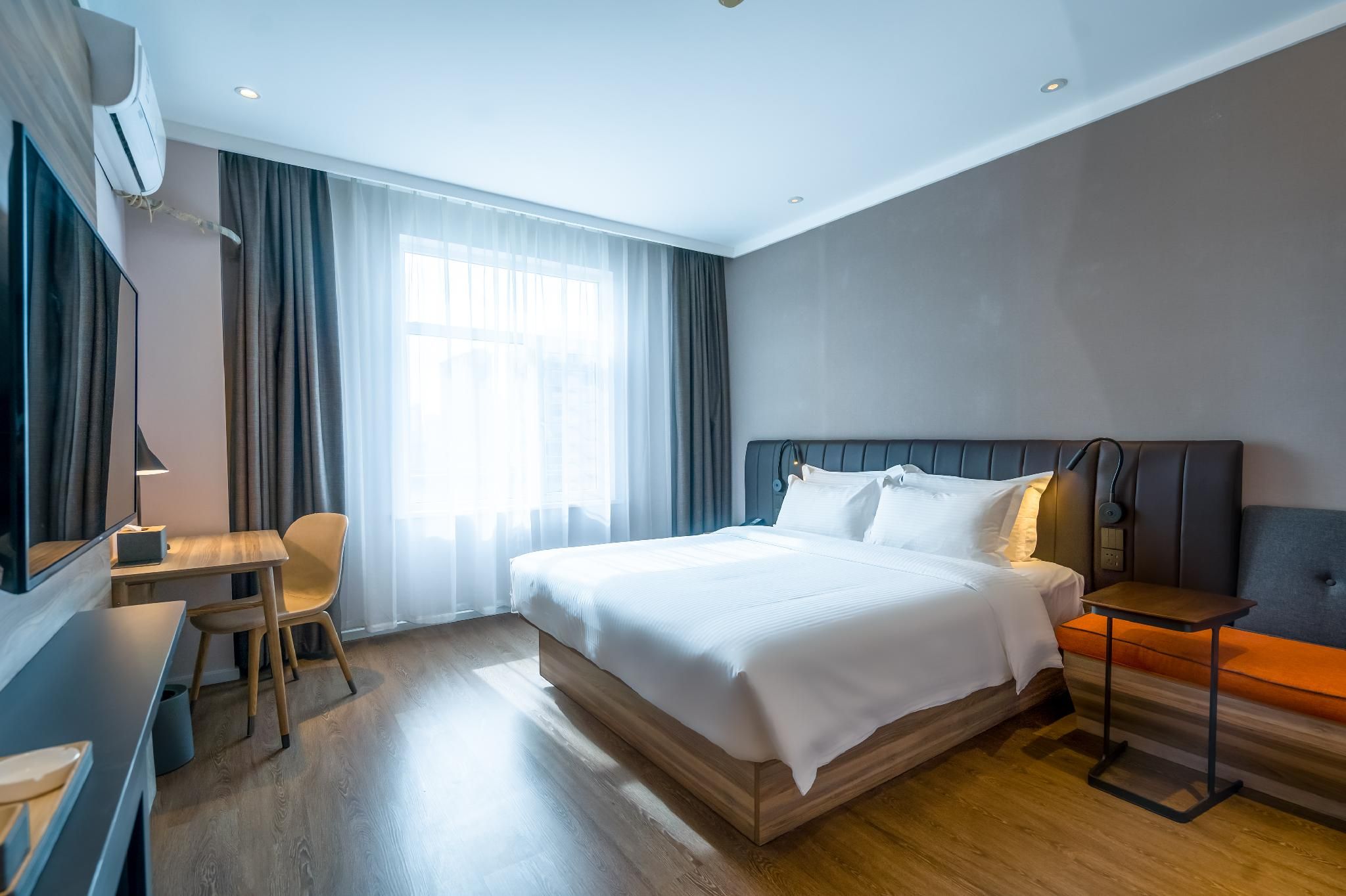 Huazhu - Superior BedRoom