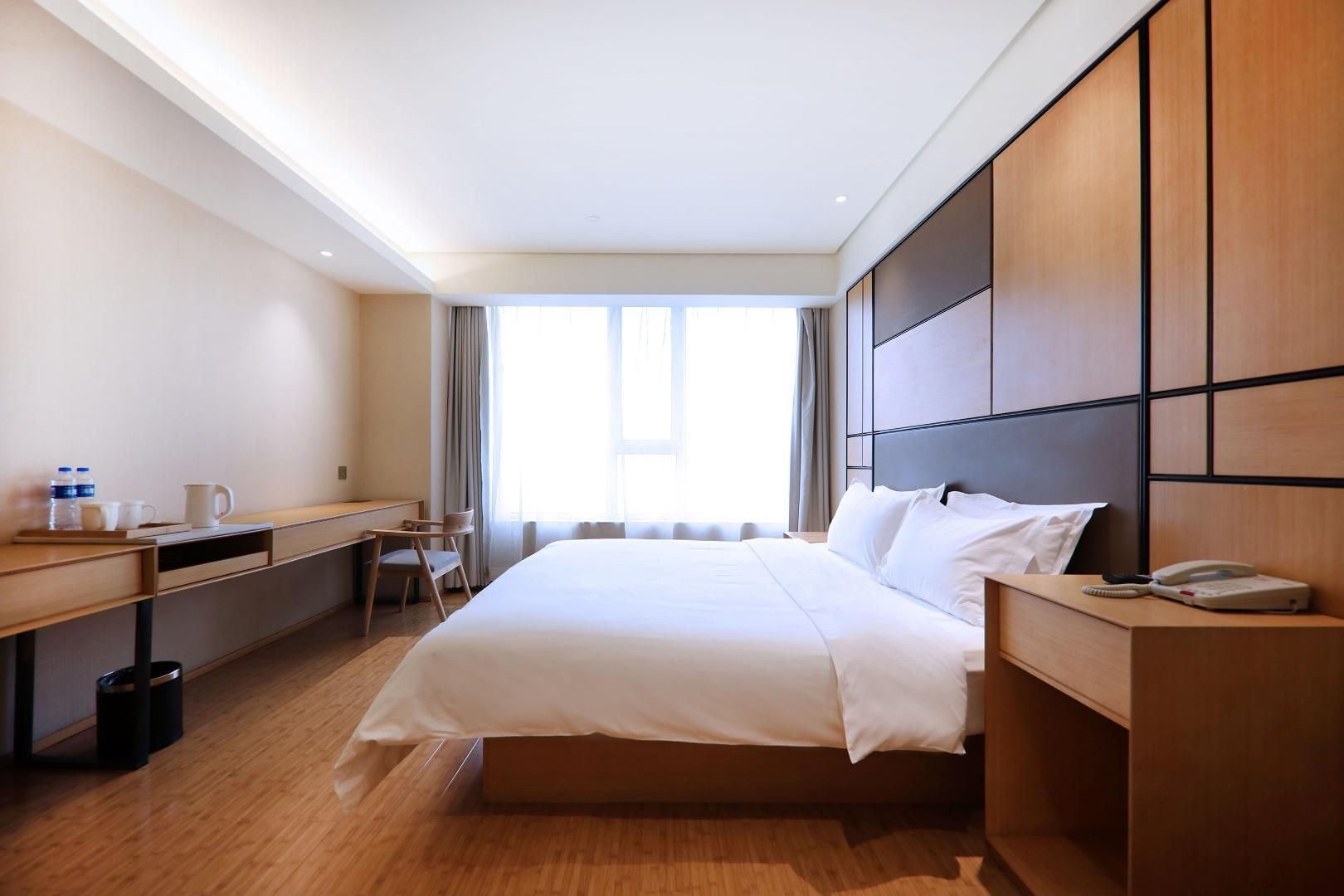 Huazhu - Superior BedRoom