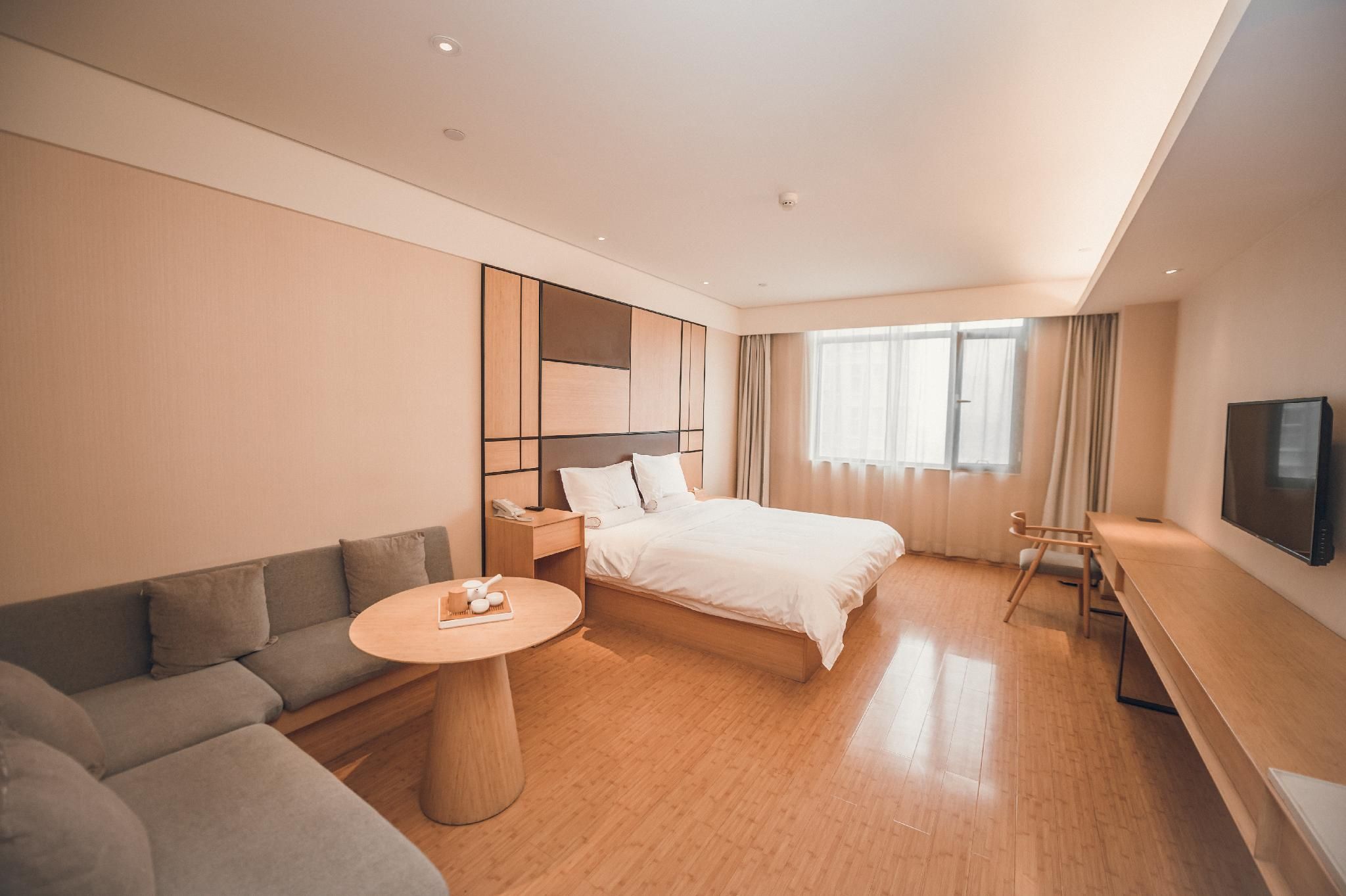 Business Queen Bed Room
