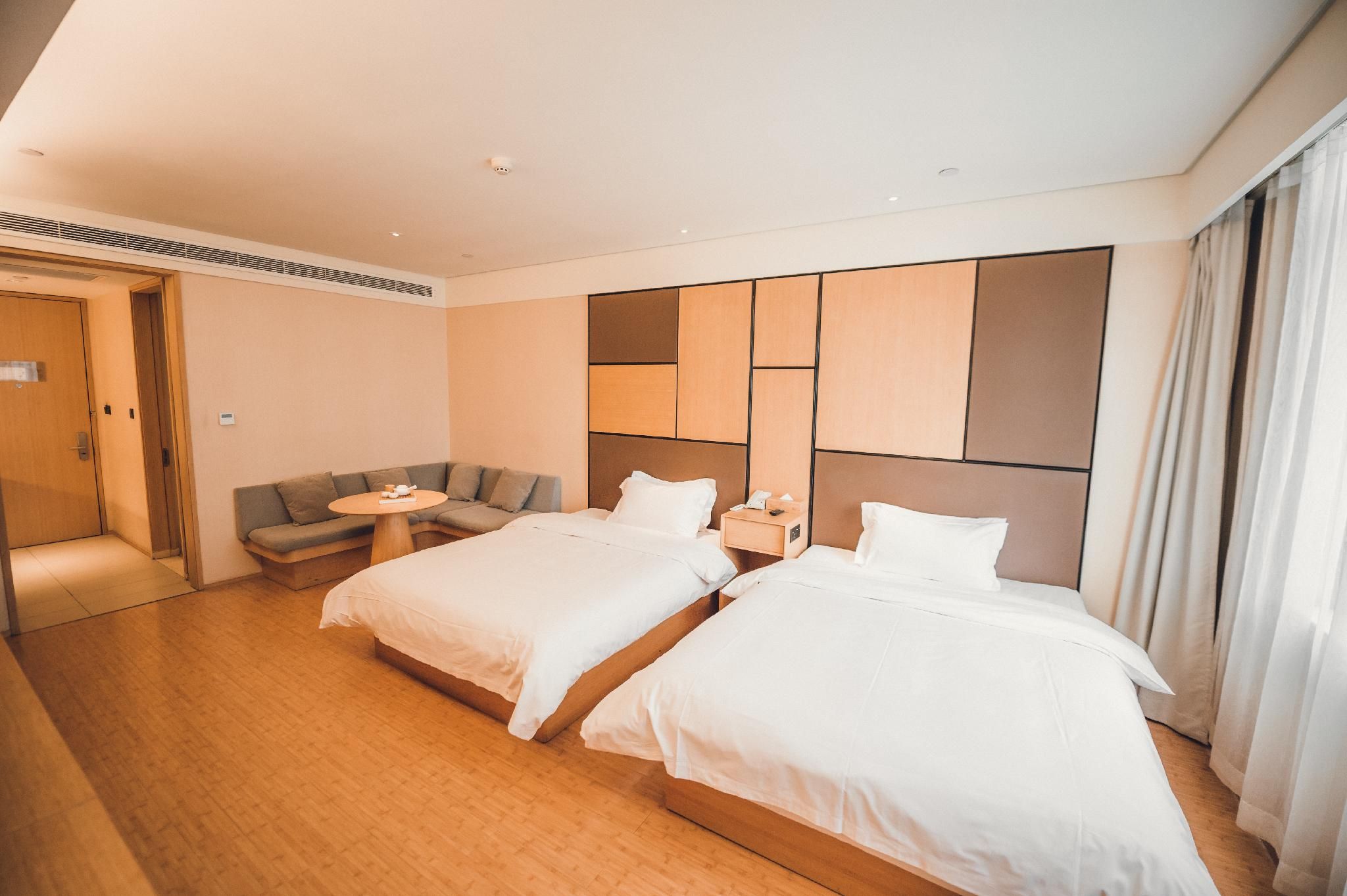 Twin Business Room