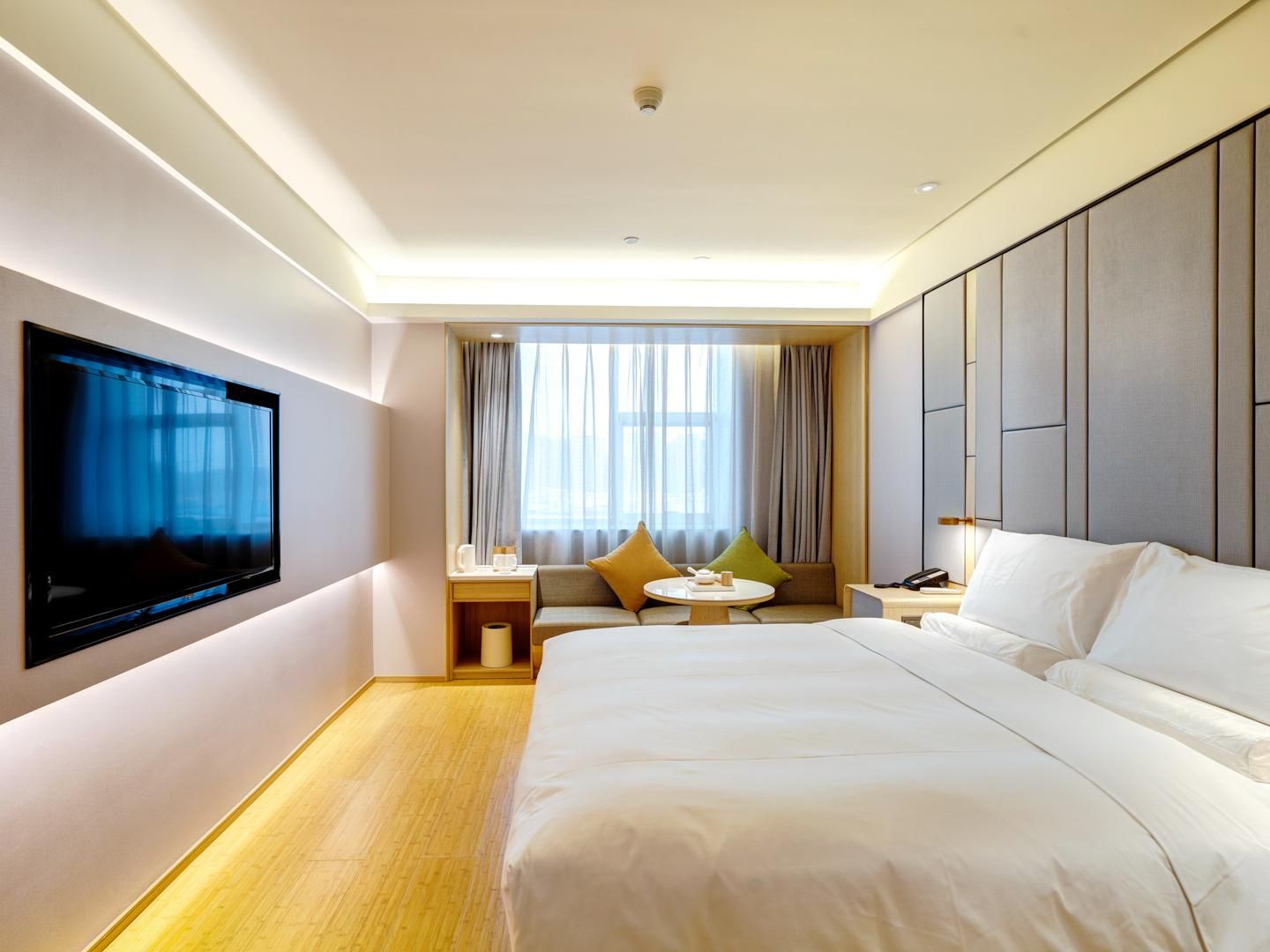 Huazhu - Superior BedRoom