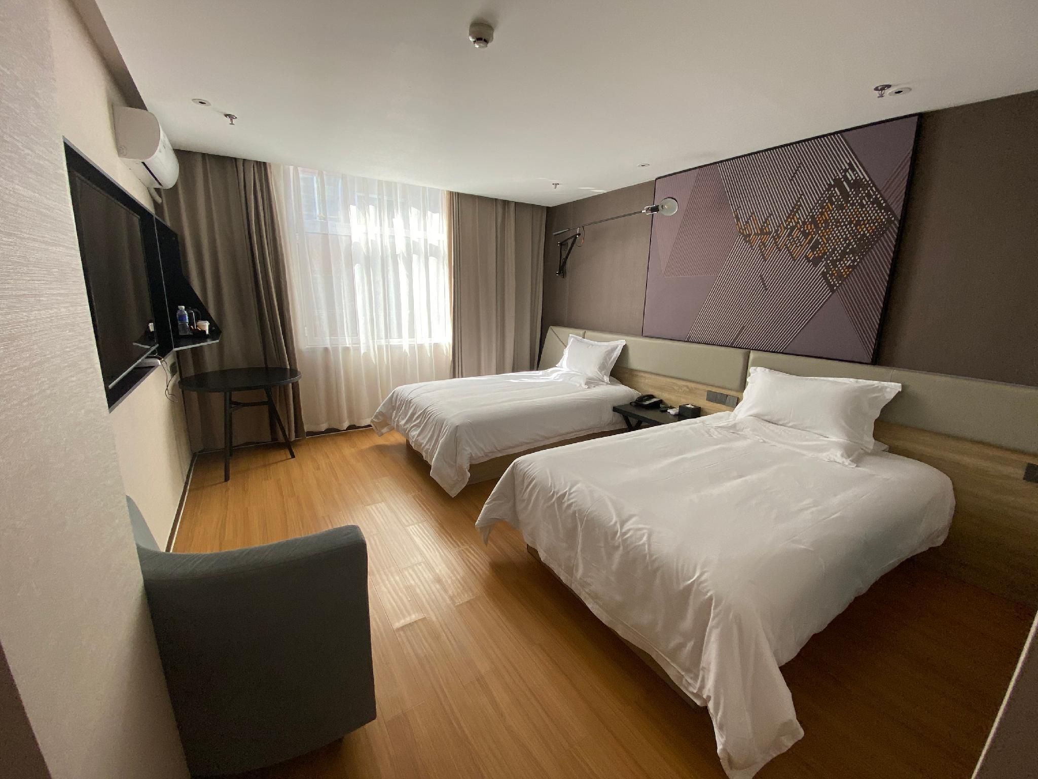 IU Compact U - Exquisite Bed Room