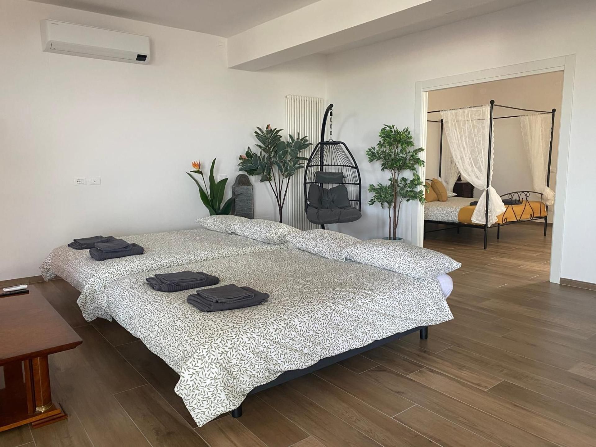 Deluxe Family Suite