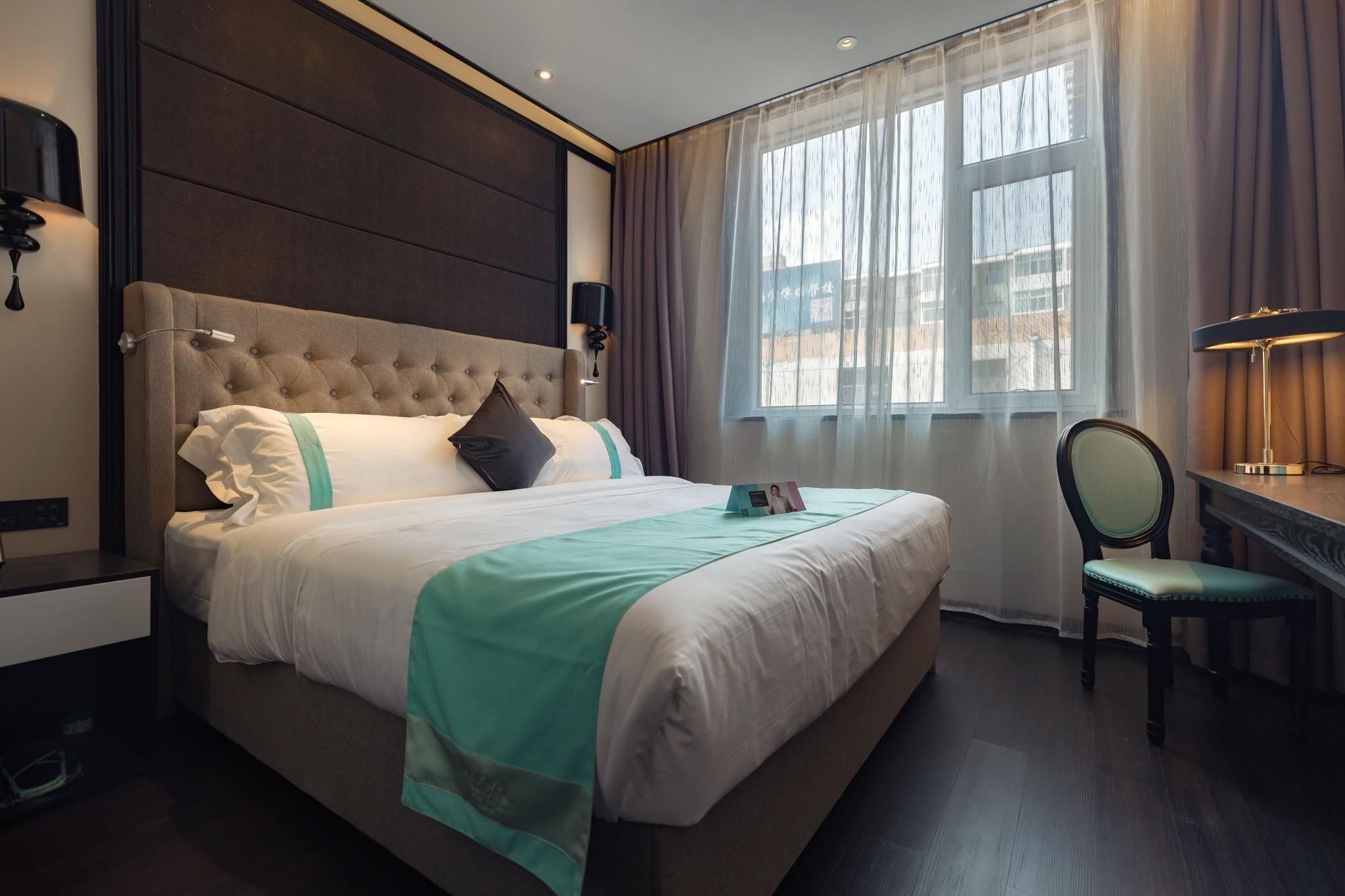 Xana - Deluxe Bed Room