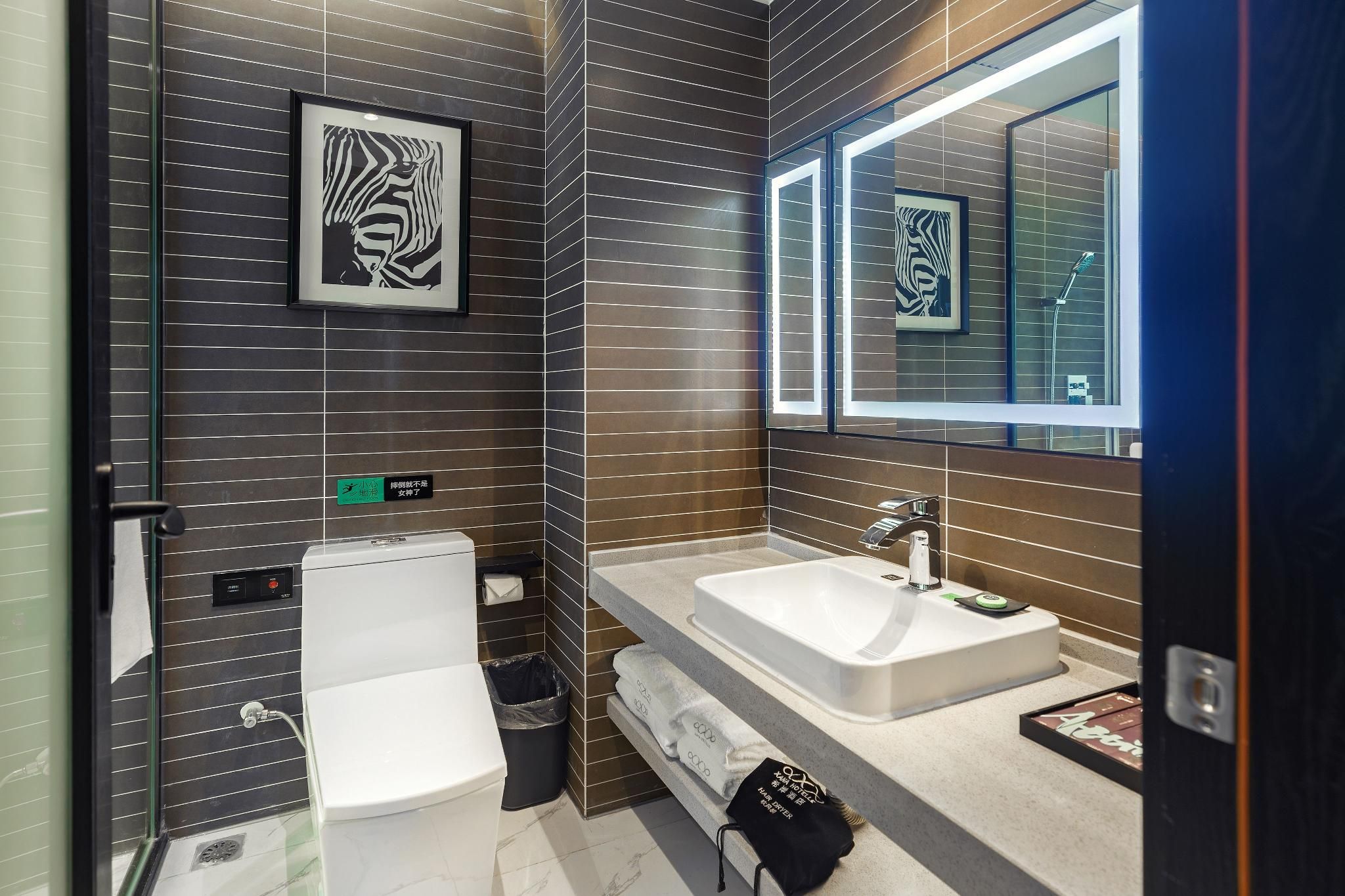 Xana - Deluxe Bed Room