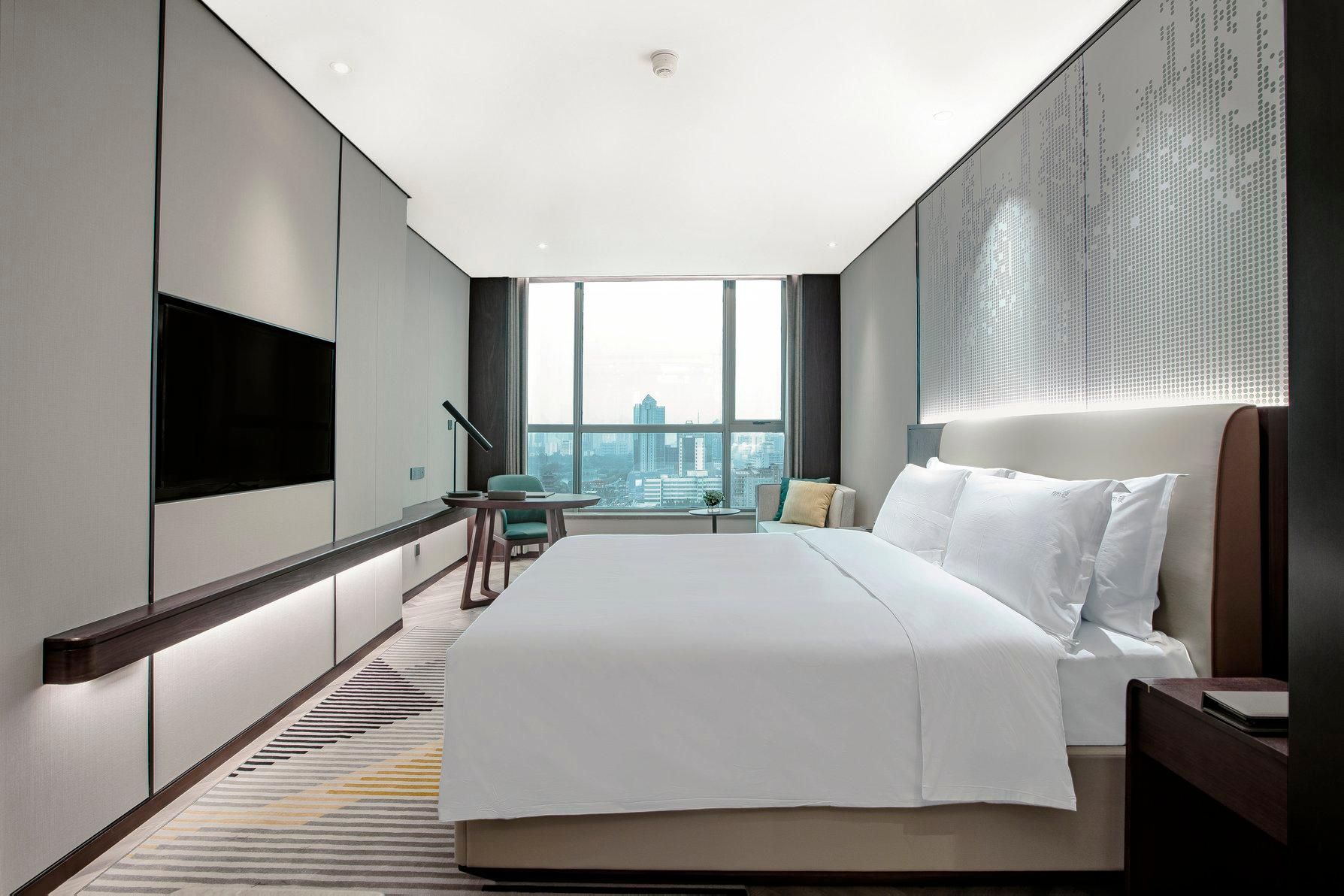 1 King Premium City View