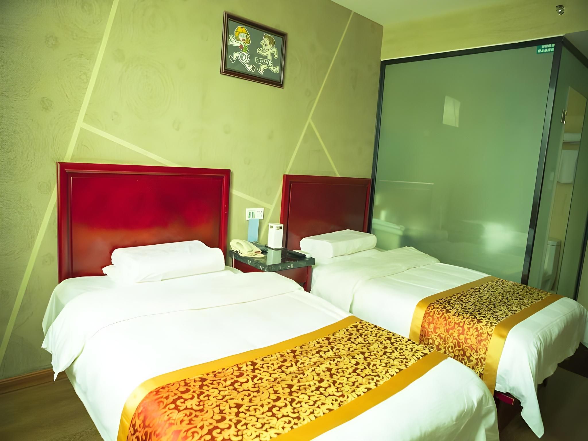 2 Bed Twin Superior Room