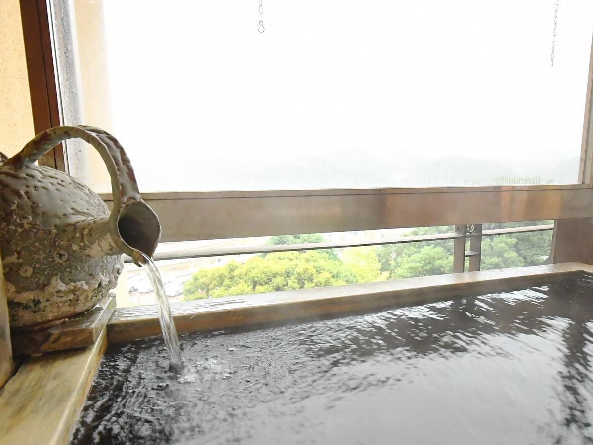 Japanese Style Room with 12.5 Tatami and Open-Air Bath - Meal Served in Room