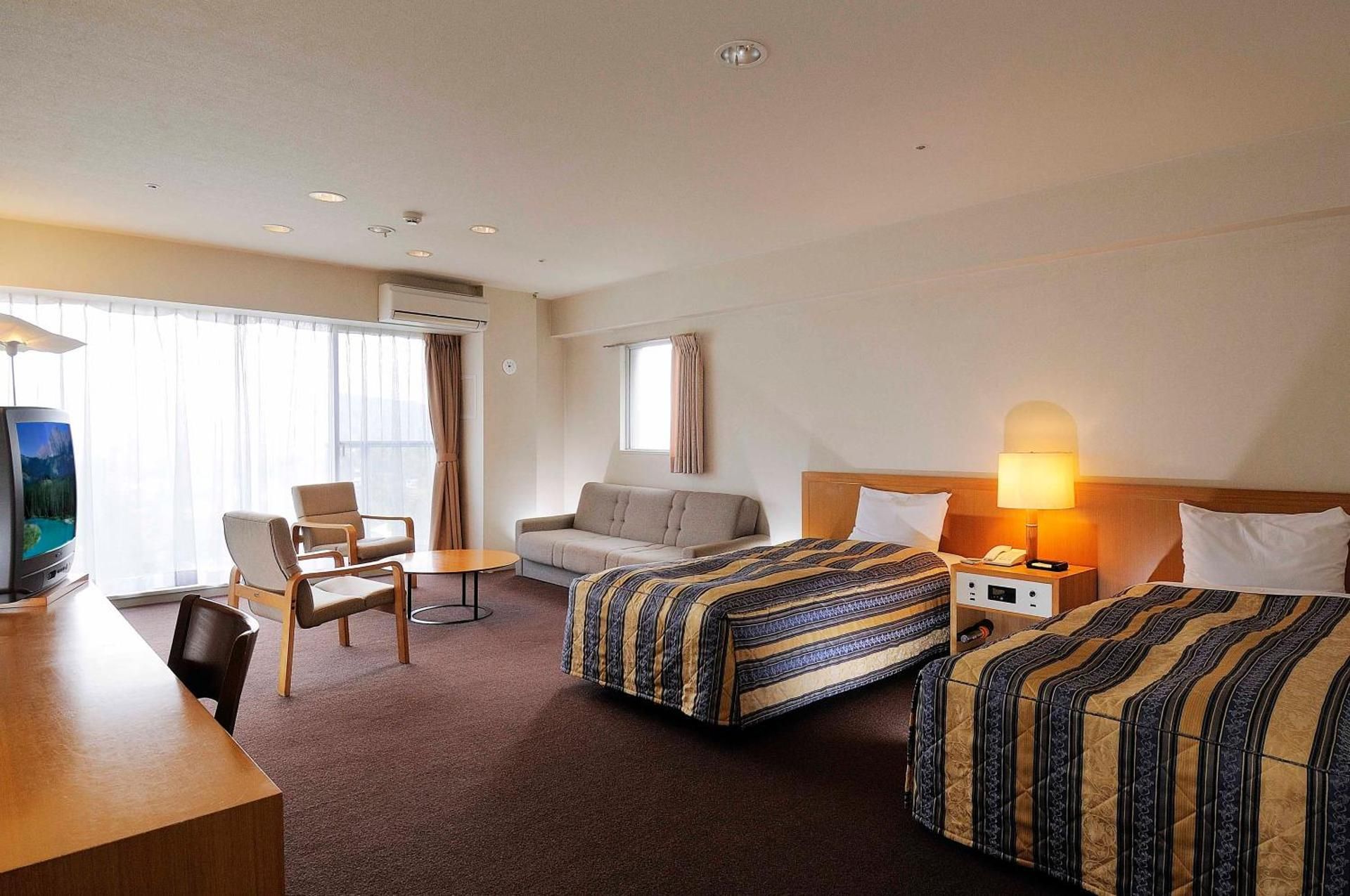 Twin Room - Non-Smoking