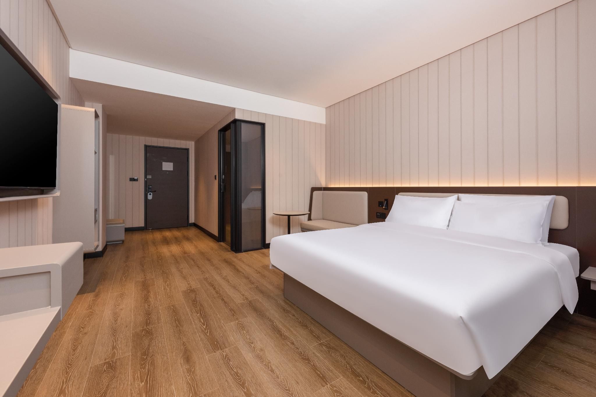 Huazhu - Superior BedRoom