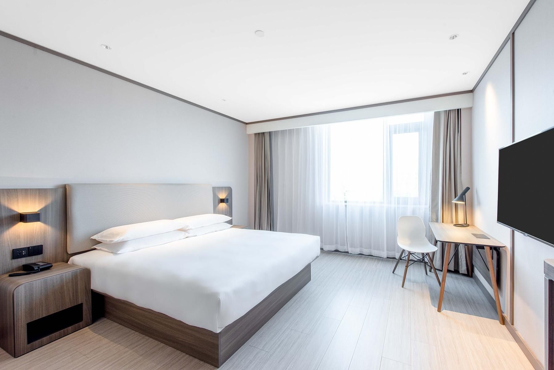 Huazhu - Superior BedRoom