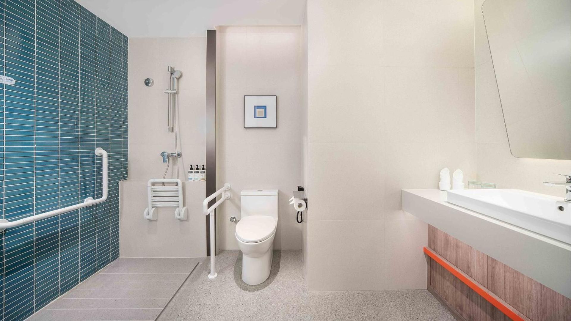 Standard King Room - Disability Access