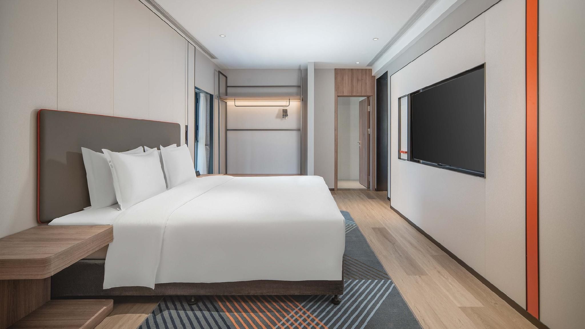 1 Bedroom Suite