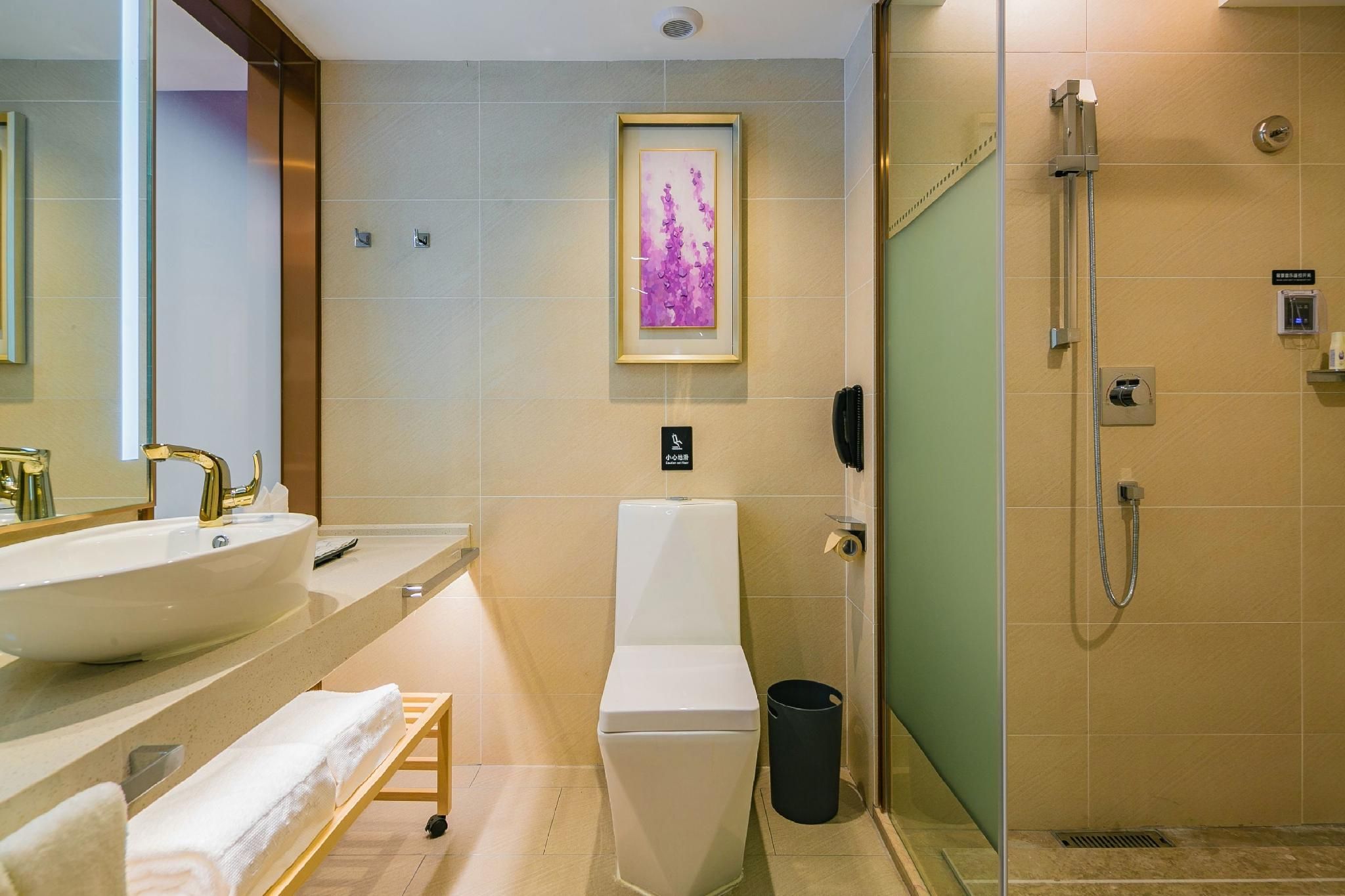 Lavande Hotel Xianyang High-speed Railway Station WH - Business 1 Bed Room 3